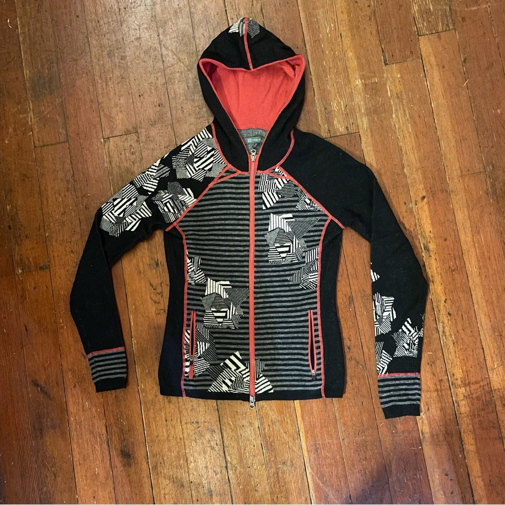 Title Nine Black and Red Patterned Hoodie